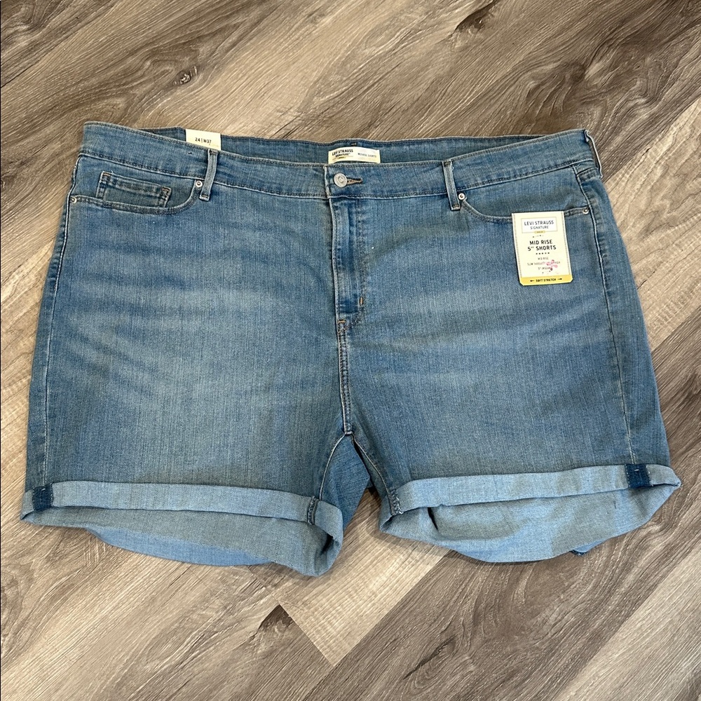 Levi Strauss & Co Mid-Length Shorts Women's 24/W37 Blue Mid Rise Rolled Hem